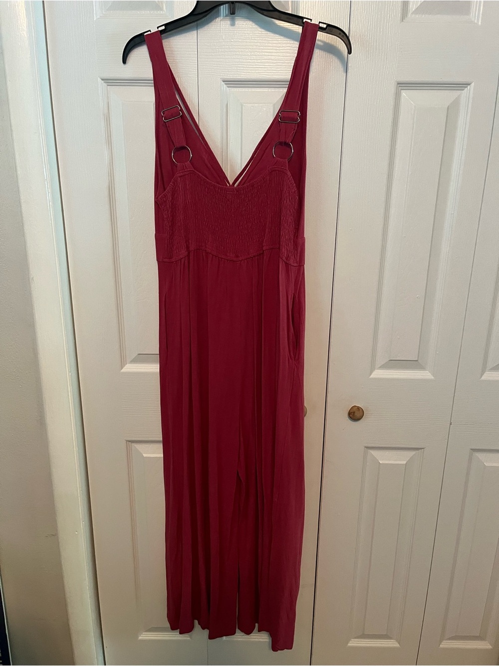 Women’s Burgundy Wide-Leg Jumpsuit with V-Neck - Picture 4 of 7